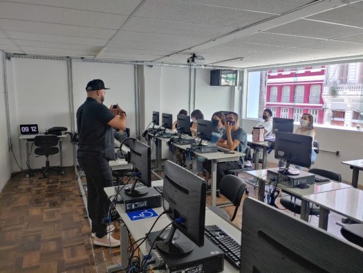 Aula do curso de Design Gráfico da Uniaeso Recife